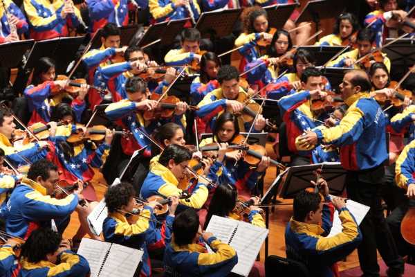 Sistema-Nacional-de-Orquestas-y-Coros-Juveniles-e-Infantiles-de-Venezuela1