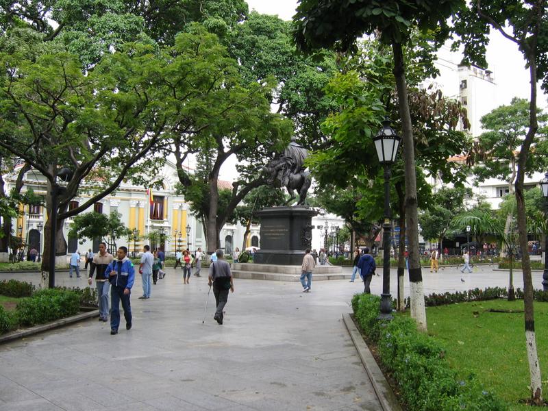 plaza-simon-bolivar-caracas