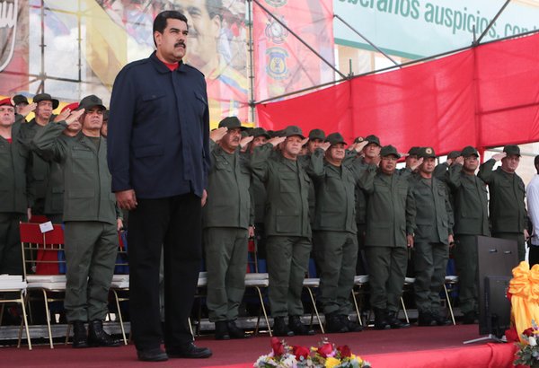 Presidente-Nicolas-Maduro-con-FANB