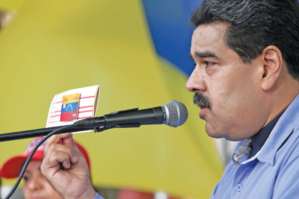 Maduro-Tarjetas-Misiones-Socialista600