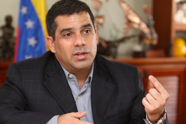 Presidente-del-Instituto-Venezolano-de-Seguros-Sociales-IVSS-Carlos-Rotondaro