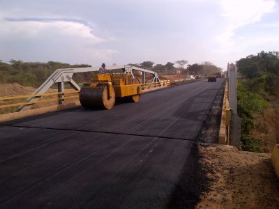 gobierno-y-sedaerez-recuperan-42-puentes-situados-en-carreteras-extraurbanas-del-zulia