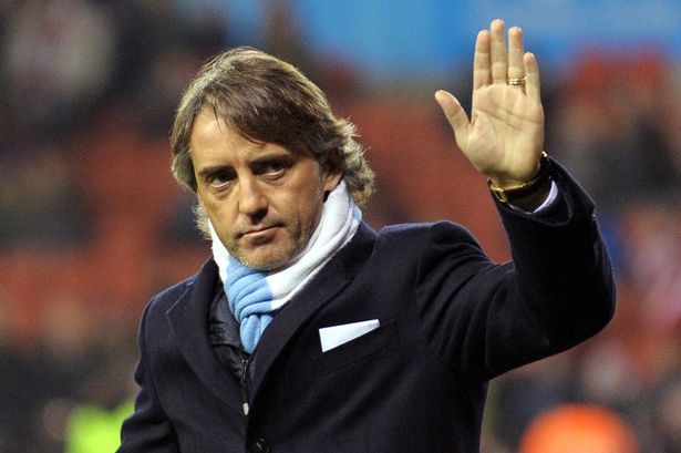 LIVE-Roberto-Mancini-waves-to-fans