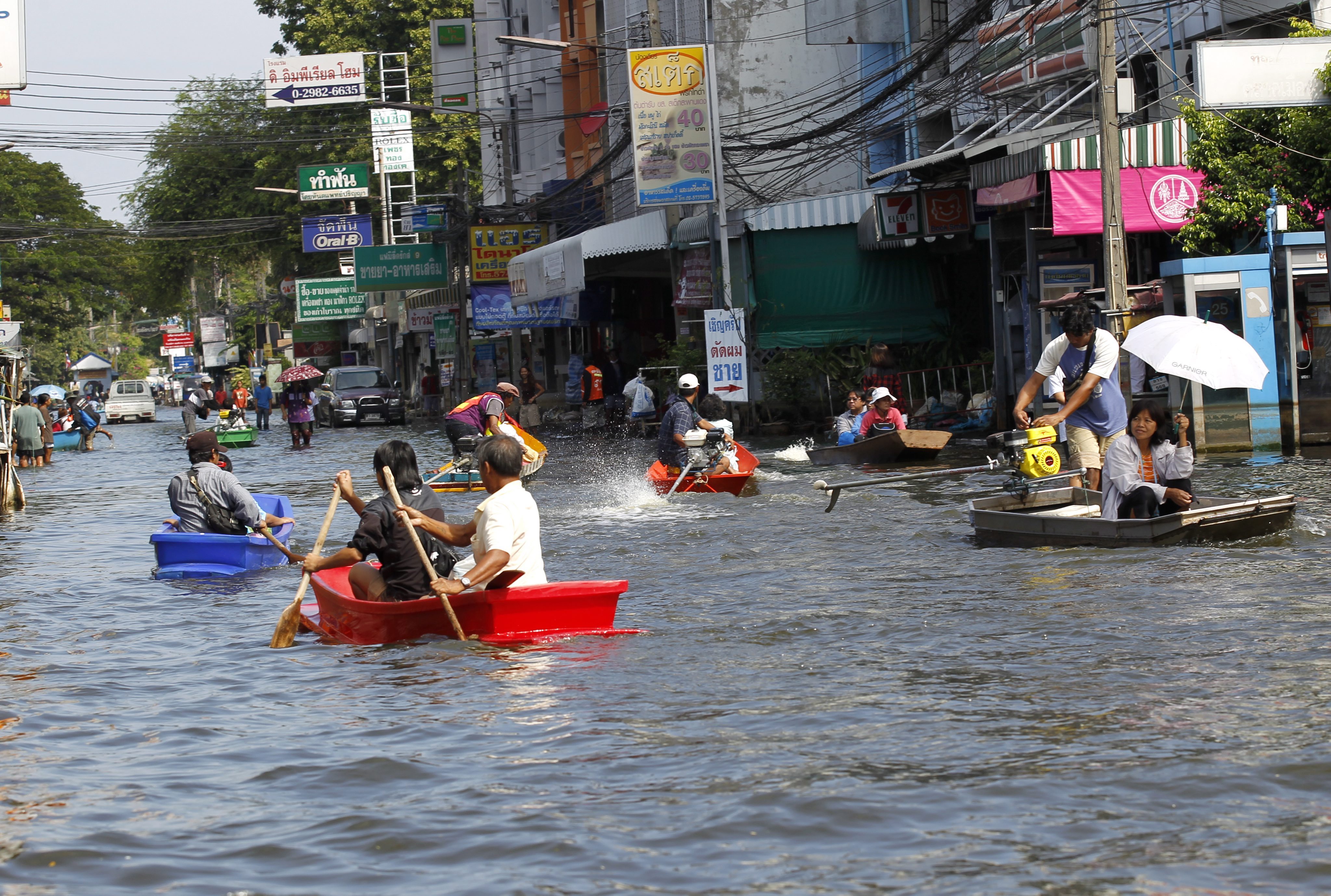 ascienden_a_684_los_muertos_por_las_inundaciones_en_tailandia