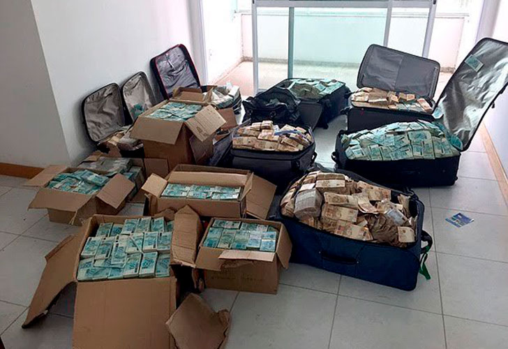 maletas dinero