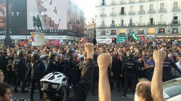 cataluxa_puerta_del_sol_referendo_izquierda_unida