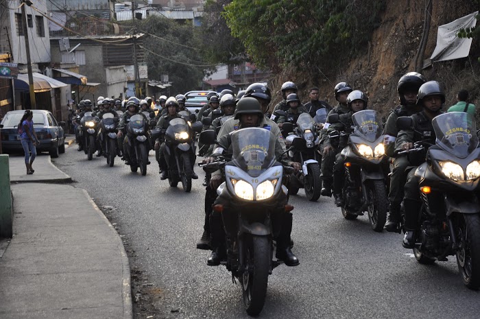 Desplegados mil 20 funcionarios de seguridad en el Municipio Sucre (2)