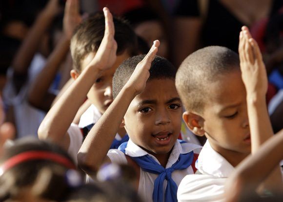 Cada-septiembre-el-inicio-del-curso-escolar-es-uno-de-los-acontecimientos-más-importantes-en-Cuba