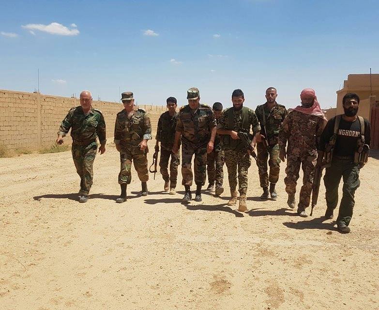 SAA-commanders-in-Deir-Ezzor
