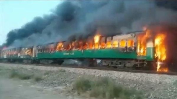 pakistan-tren-reuters-compressor