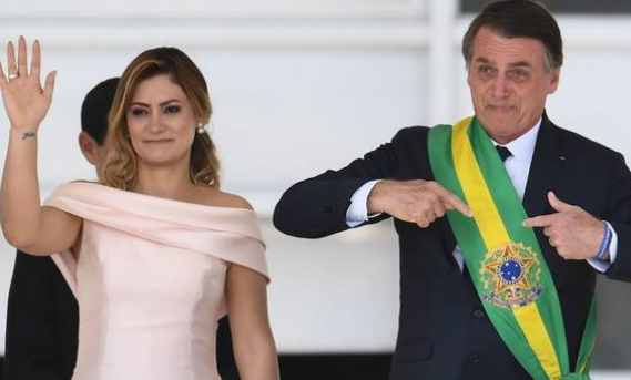 Screenshot_2020-07-30 La esposa de Bolsonaro da positivo en coronavirus