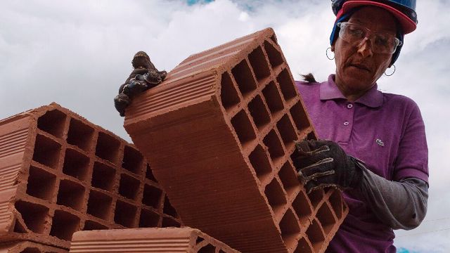Mujeres constructoras de la Gran Misión Vivienda Venezuela (Foto Magda Gibelli)