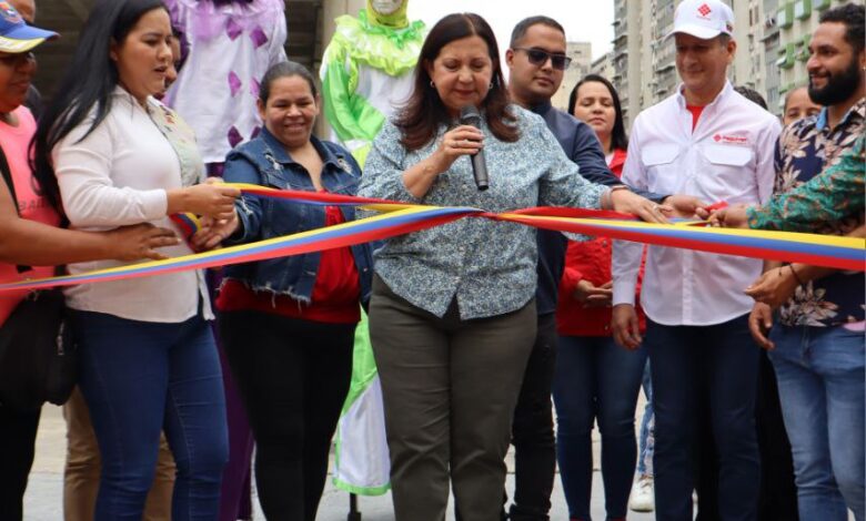 Bellas Artes: Alcaldesa de Caracas inauguró el Paseo Los Papagayos “Cultivando Amor”