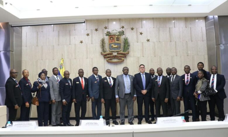 Delegación de Nigeria participa en conferencia sobre el Arco Minero del Orinoco