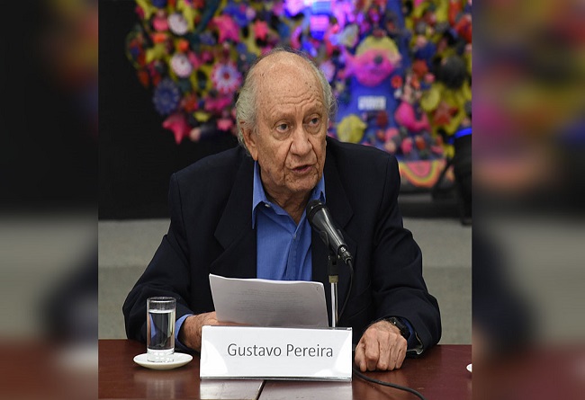 Poeta Gustavo Pereira inaugura en Cuba Premio Literario 2023