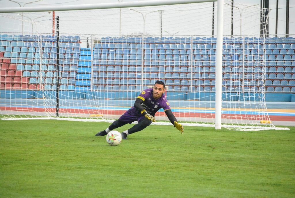 Rayo Zuliano buscará la victoria en la capital ante UCV FC