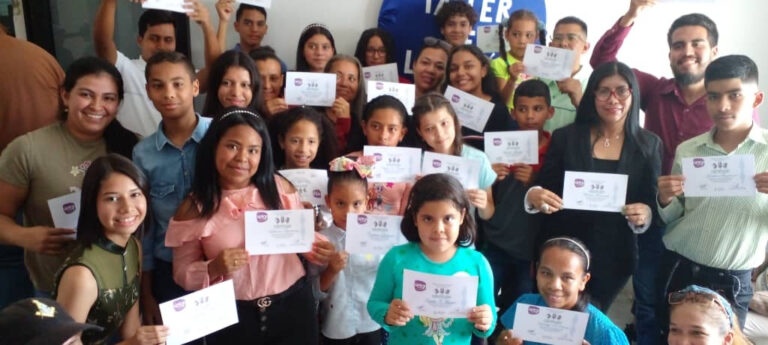 Bolívar: Finalizó primer taller de locución en Upata