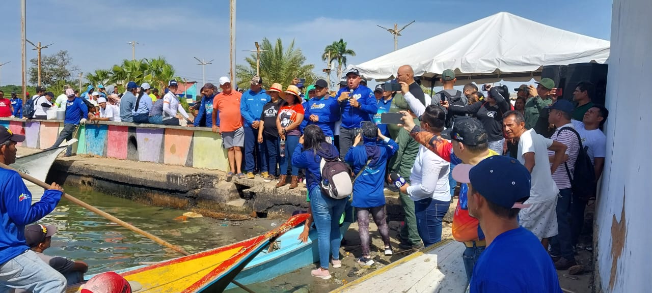 Zulia: Se inició operativo "Pesca tu Plástico" en aguas del lago de Maracaibo