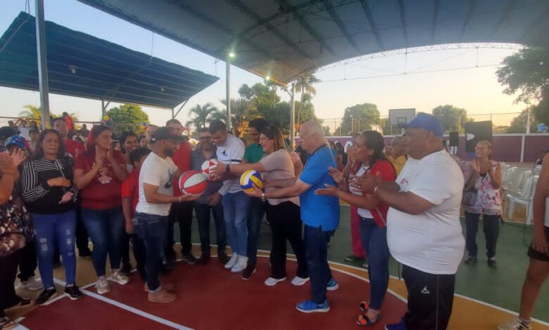 Gobierno Bolivariano continúa con la entrega de espacios deportivos en Maracaibo